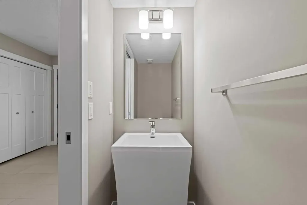 1543 Symons Valley Parkway NW Calgary AB T3P 0R8