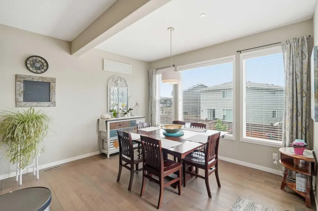 186 Howse Rise NE Calgary AB T3P 0X3