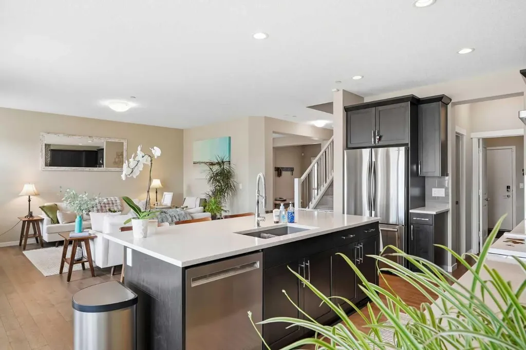 186 Howse Rise NE Calgary AB T3P 0X3