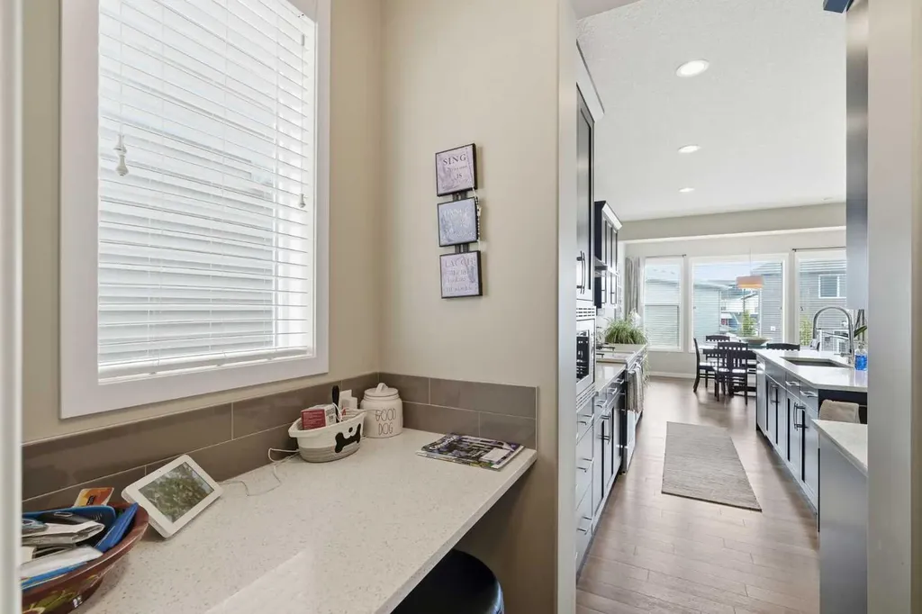 186 Howse Rise NE Calgary AB T3P 0X3