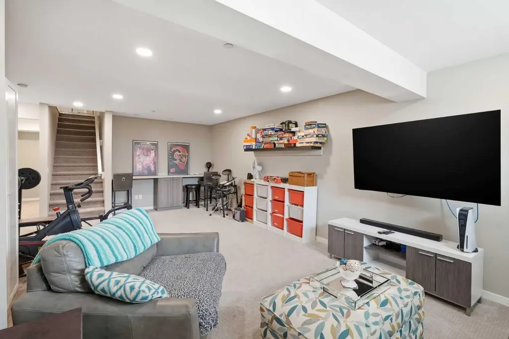 186 Howse Rise NE Calgary AB T3P 0X3
