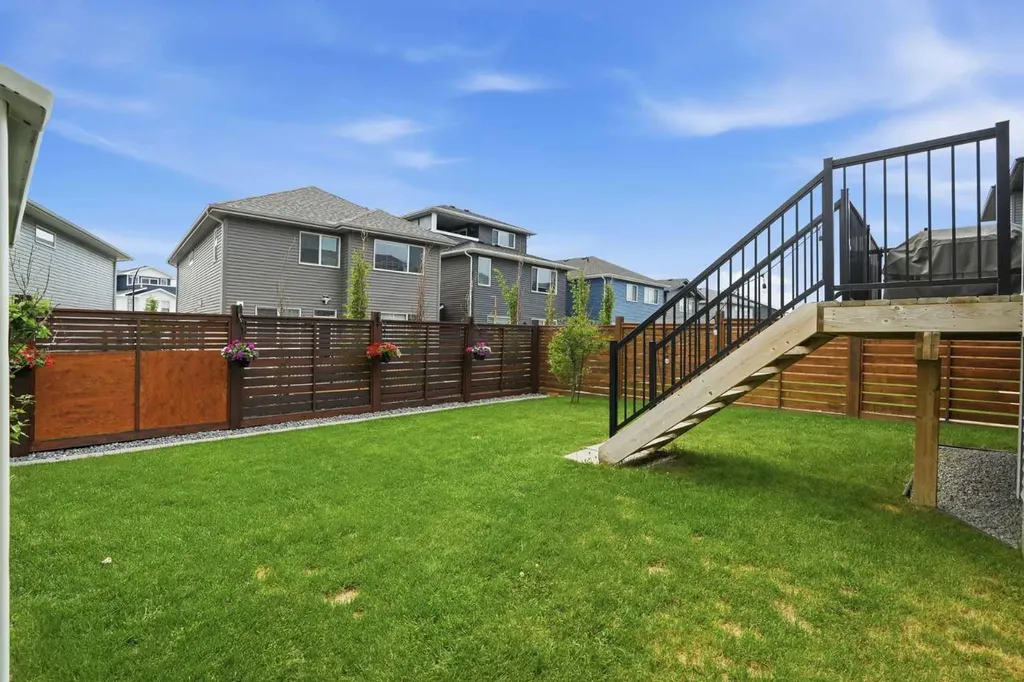 186 Howse Rise NE Calgary AB T3P 0X3