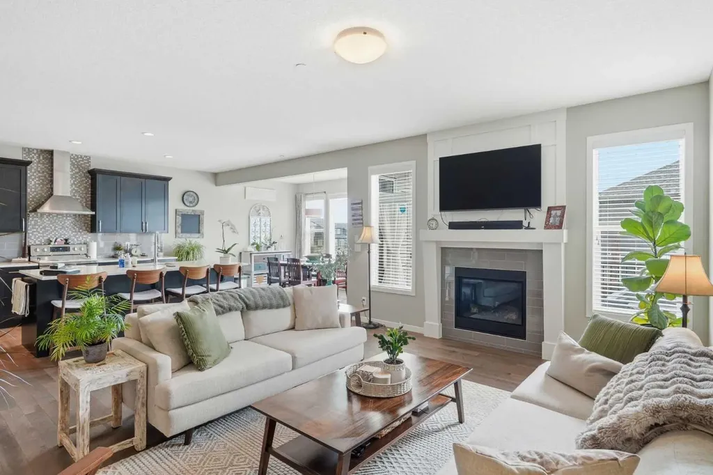 186 Howse Rise NE Calgary AB T3P 0X3