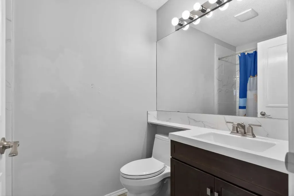 60 Scandia Hill NW Calgary AB T3L 1T8