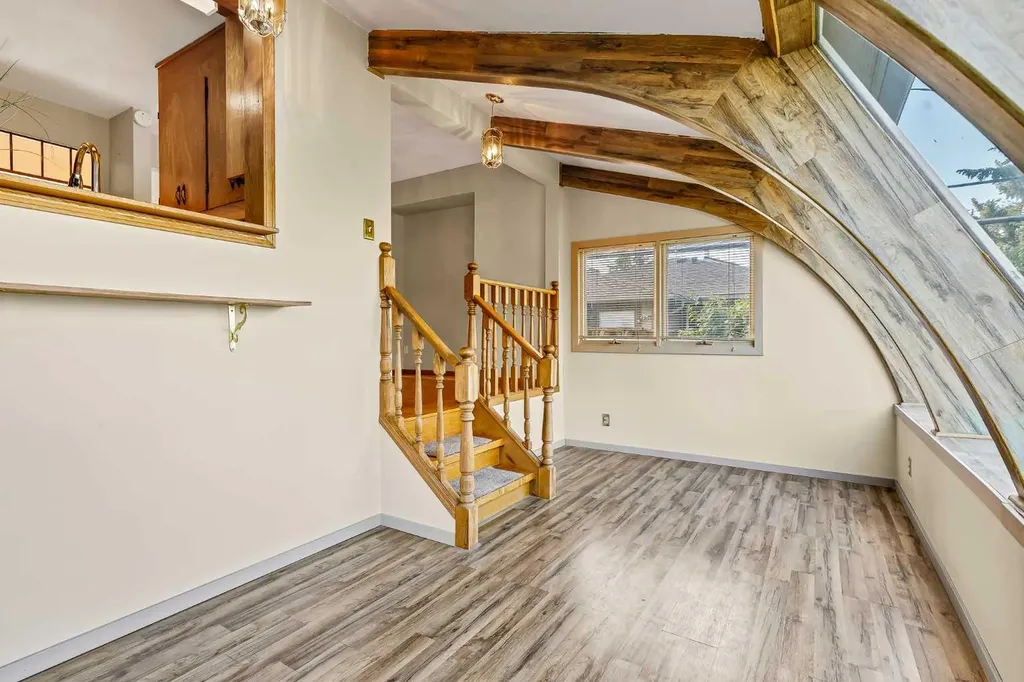 47 Clarendon Road NW Calgary AB T2L 0P2