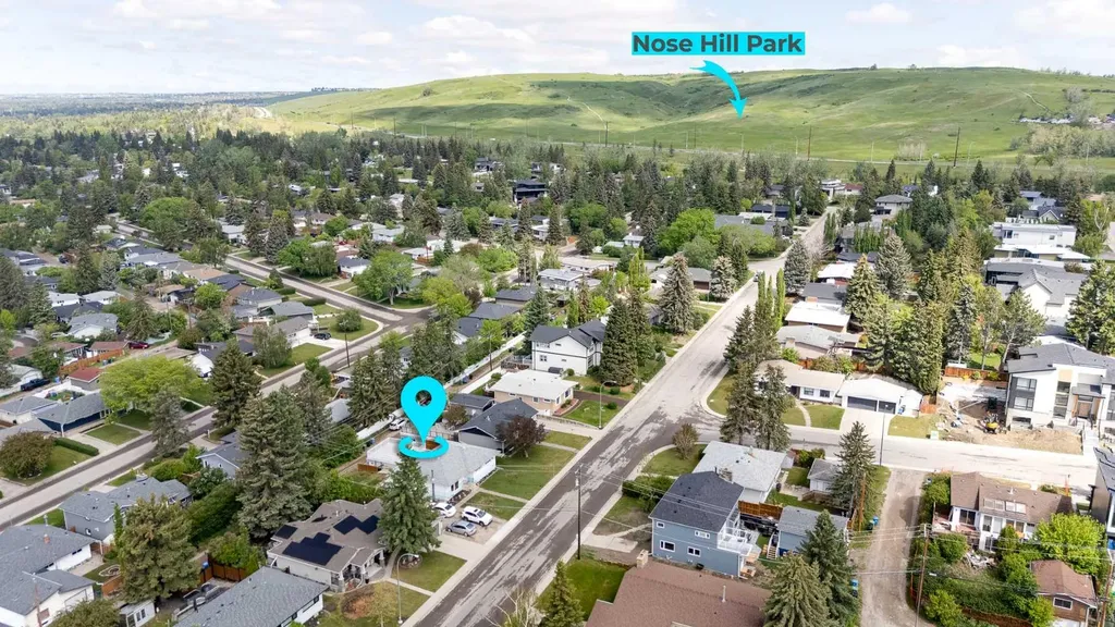 47 Clarendon Road NW Calgary AB T2L 0P2