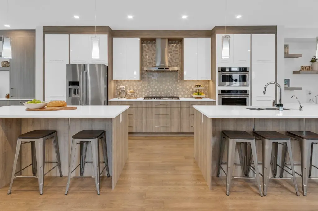 1412 41 Street SW Calgary AB T3C 1X6