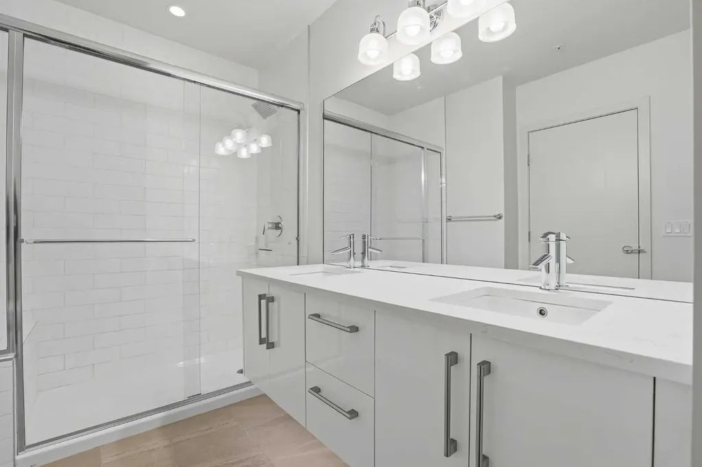 317 22 Avenue SW Calgary AB T2H3S6