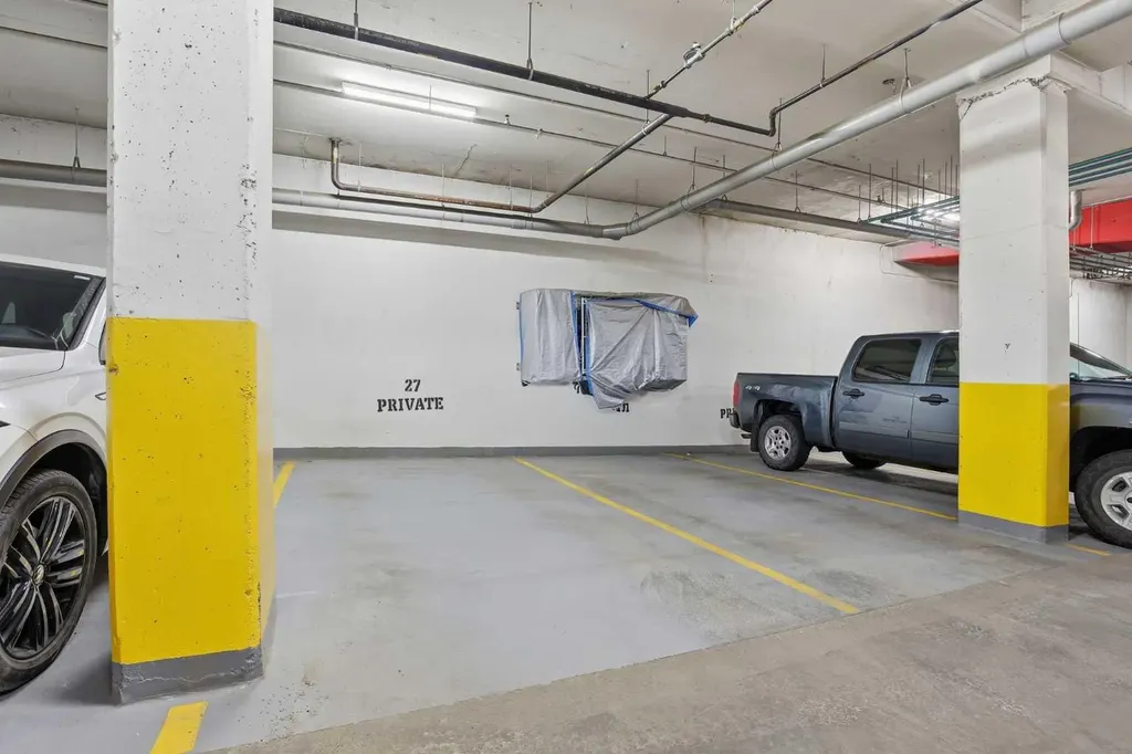 317 22 Avenue SW Calgary AB T2H3S6