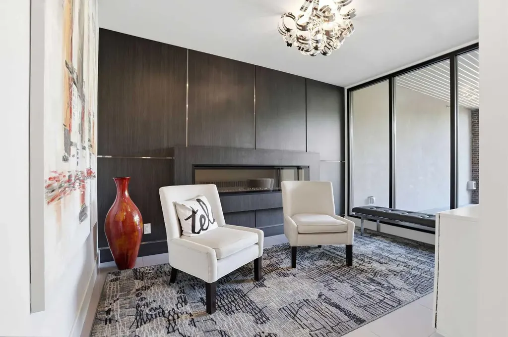 317 22 Avenue SW Calgary AB T2H3S6