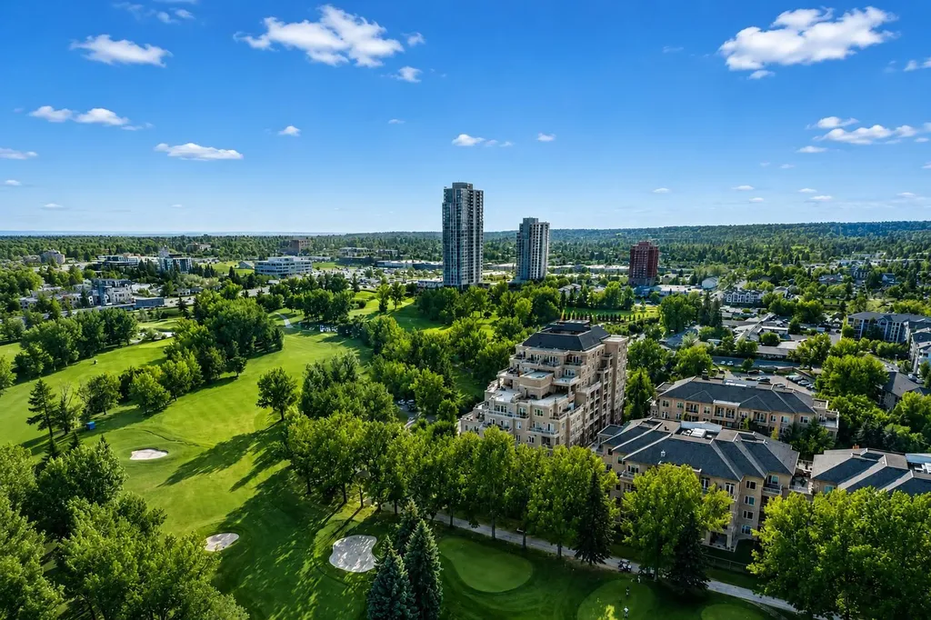 4 Hemlock Crescent SW Calgary AB T3C 2Z1