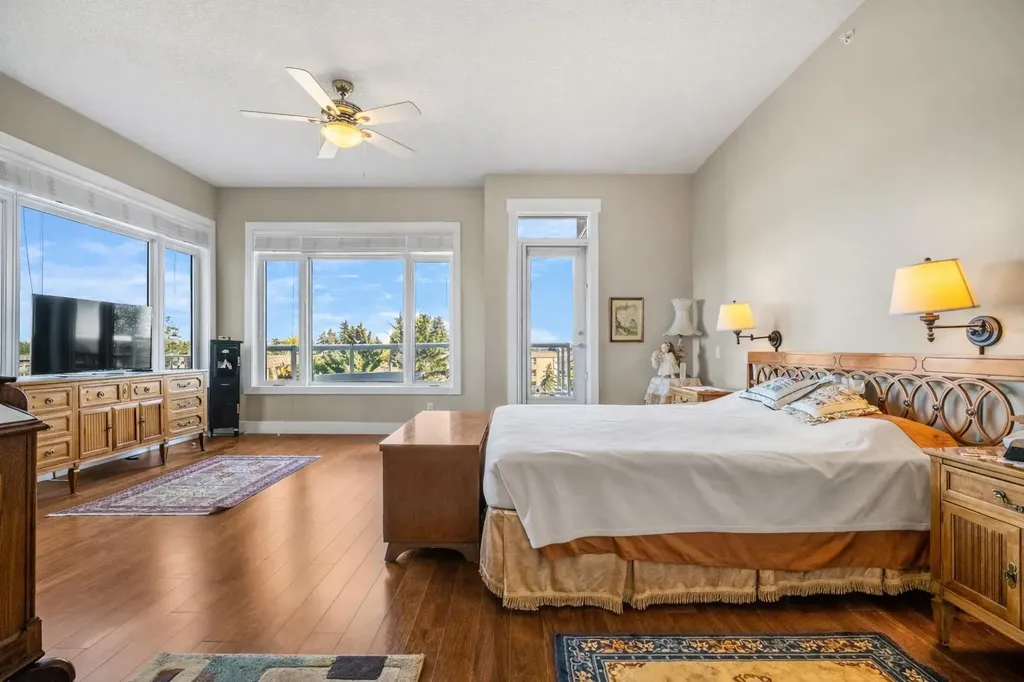 4 Hemlock Crescent SW Calgary AB T3C 2Z1