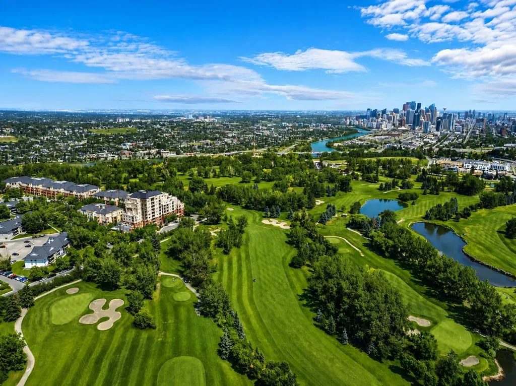 4 Hemlock Crescent SW Calgary AB T3C 2Z1