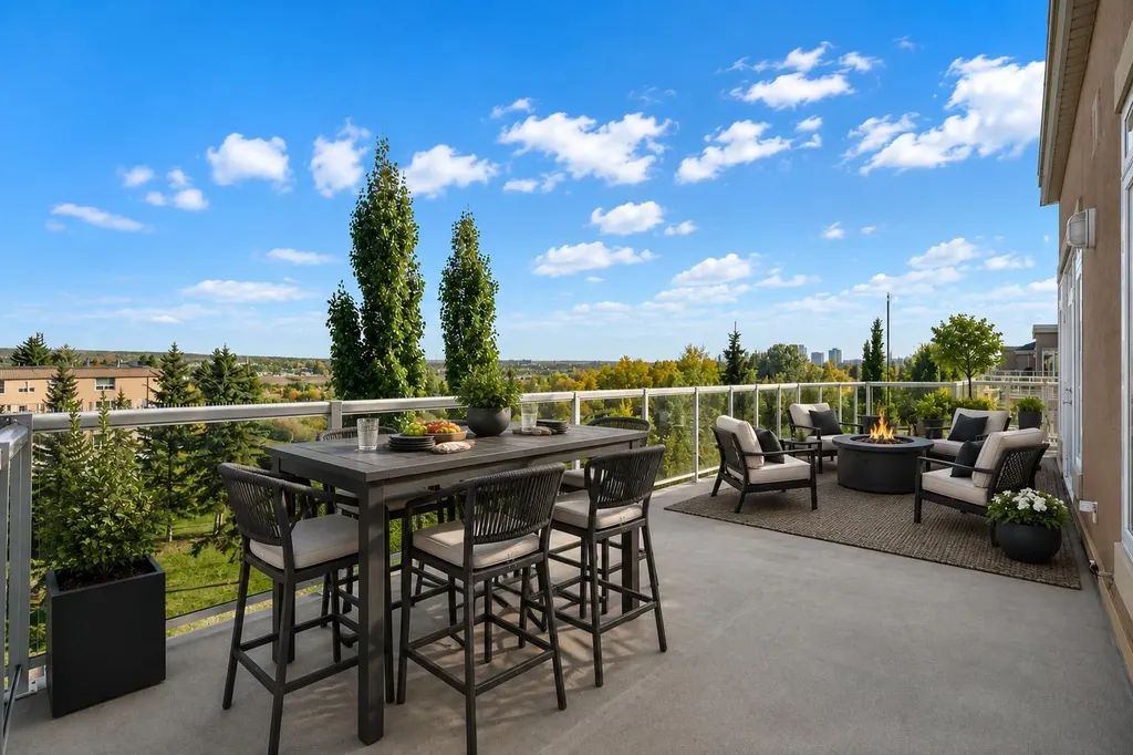 4 Hemlock Crescent SW Calgary AB T3C 2Z1