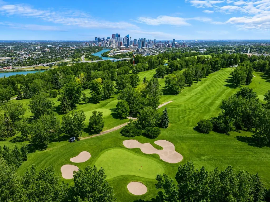 4 Hemlock Crescent SW Calgary AB T3C 2Z1