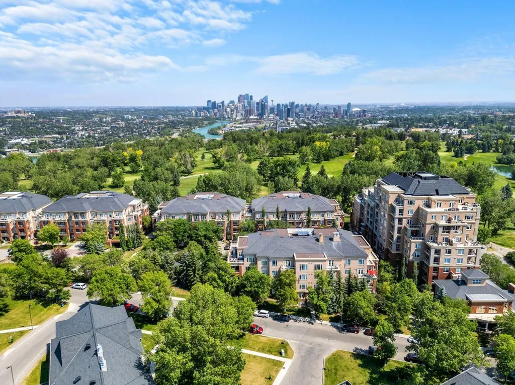 4 Hemlock Crescent SW Calgary AB T3C 2Z1