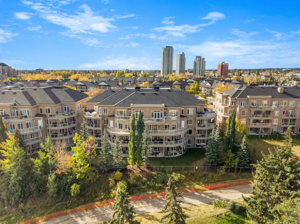 4 Hemlock Crescent SW Calgary AB T3C 2Z1