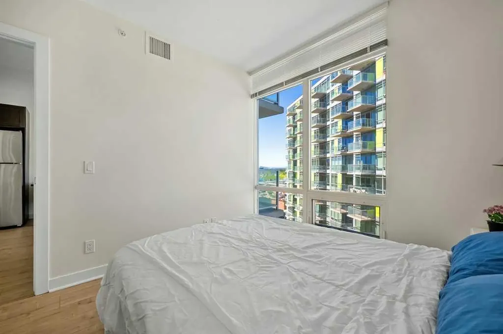 10 Brentwood Common NW Calgary AB T2L 2L6
