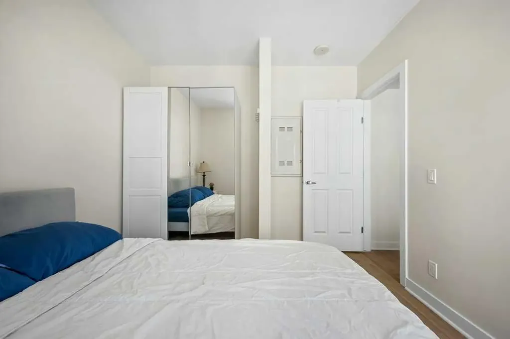 10 Brentwood Common NW Calgary AB T2L 2L6