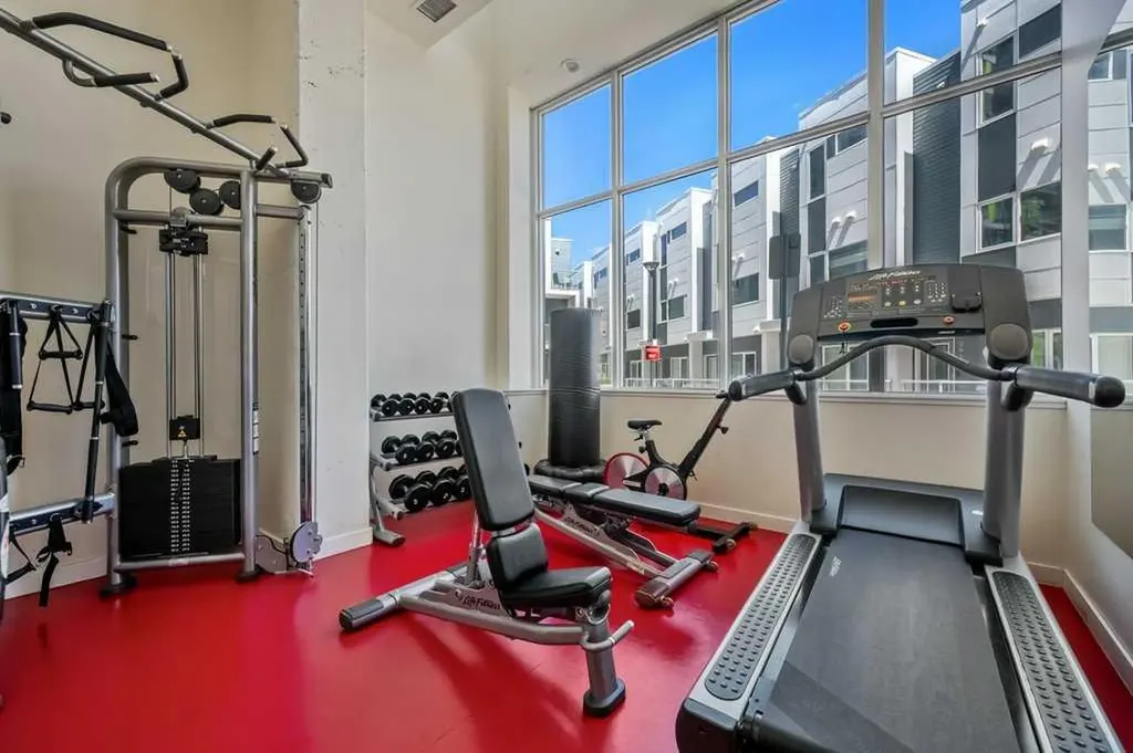 10 Brentwood Common NW Calgary AB T2L 2L6