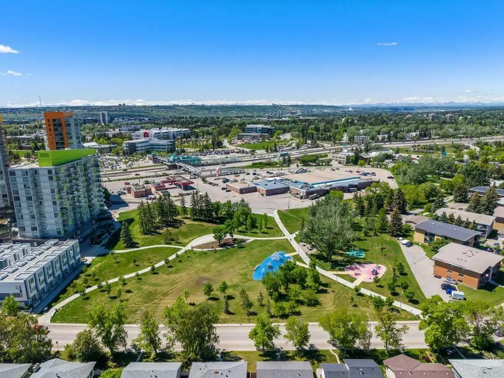 10 Brentwood Common NW Calgary AB T2L 2L6