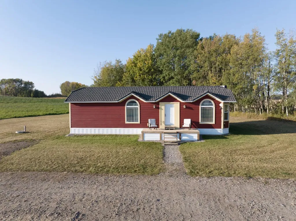 4115 Twp Road 40-0 Rural Lacombe County AB T0M 0X0