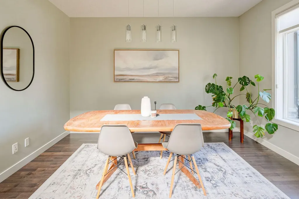 3529 3 Avenue SW Calgary AB T3C 0A7