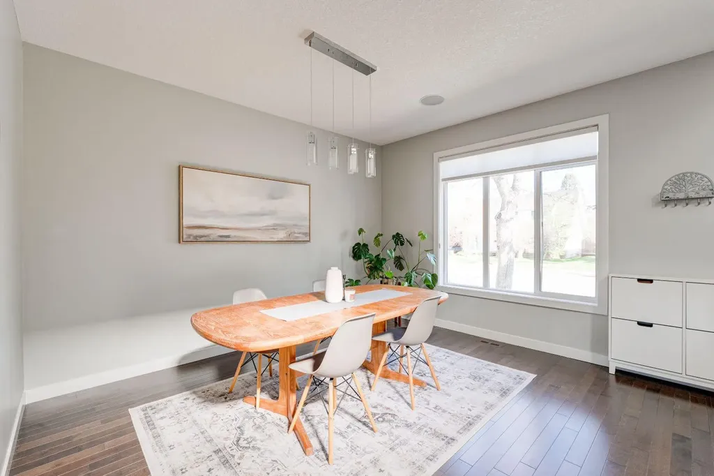 3529 3 Avenue SW Calgary AB T3C 0A7