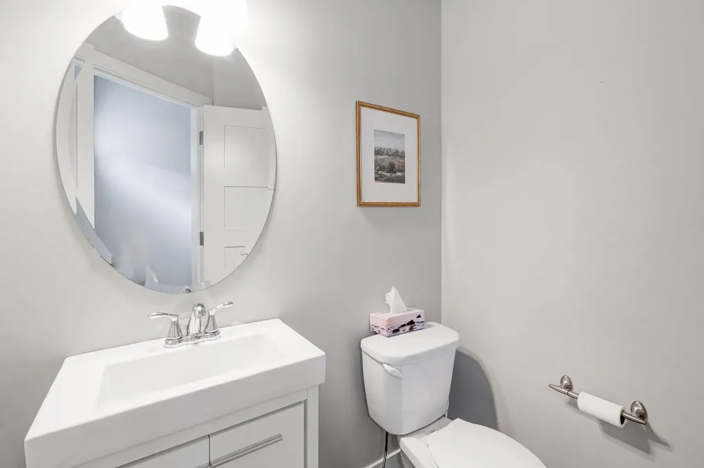 3529 3 Avenue SW Calgary AB T3C 0A7
