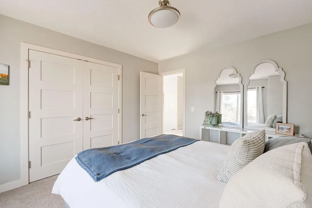 3529 3 Avenue SW Calgary AB T3C 0A7