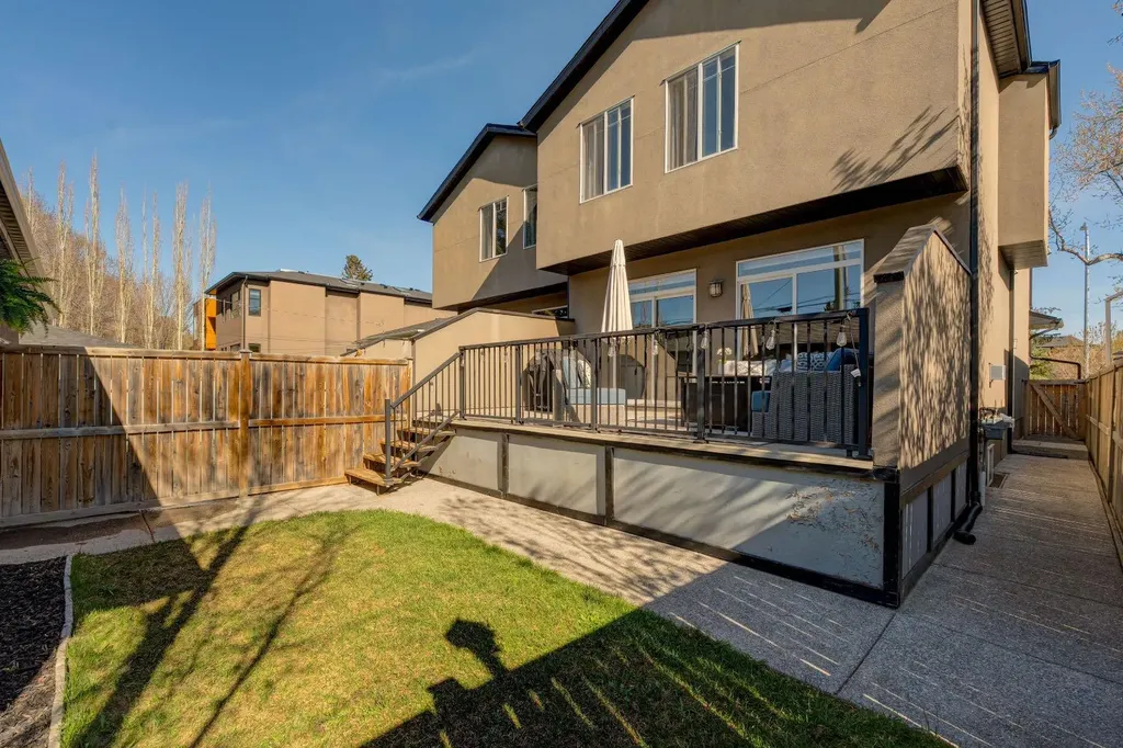 3529 3 Avenue SW Calgary AB T3C 0A7