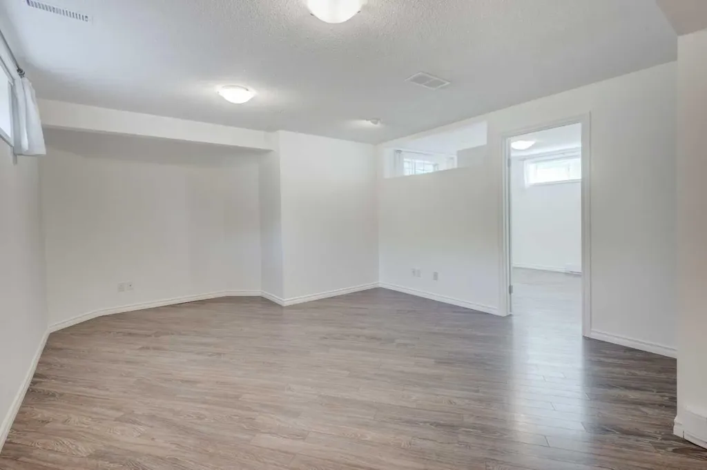 74 Douglasview Circle SE Calgary AB T2Z2P4