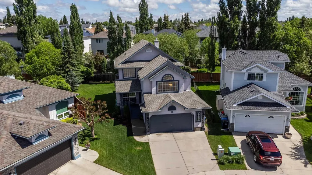 74 Douglasview Circle SE Calgary AB T2Z2P4