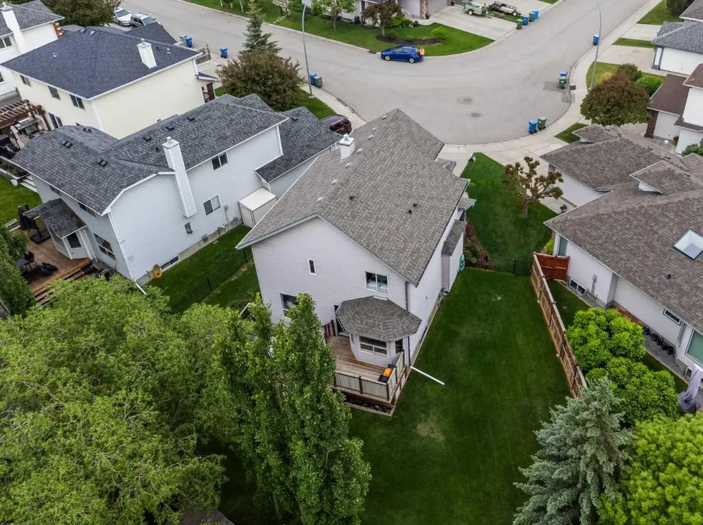 74 Douglasview Circle SE Calgary AB T2Z2P4