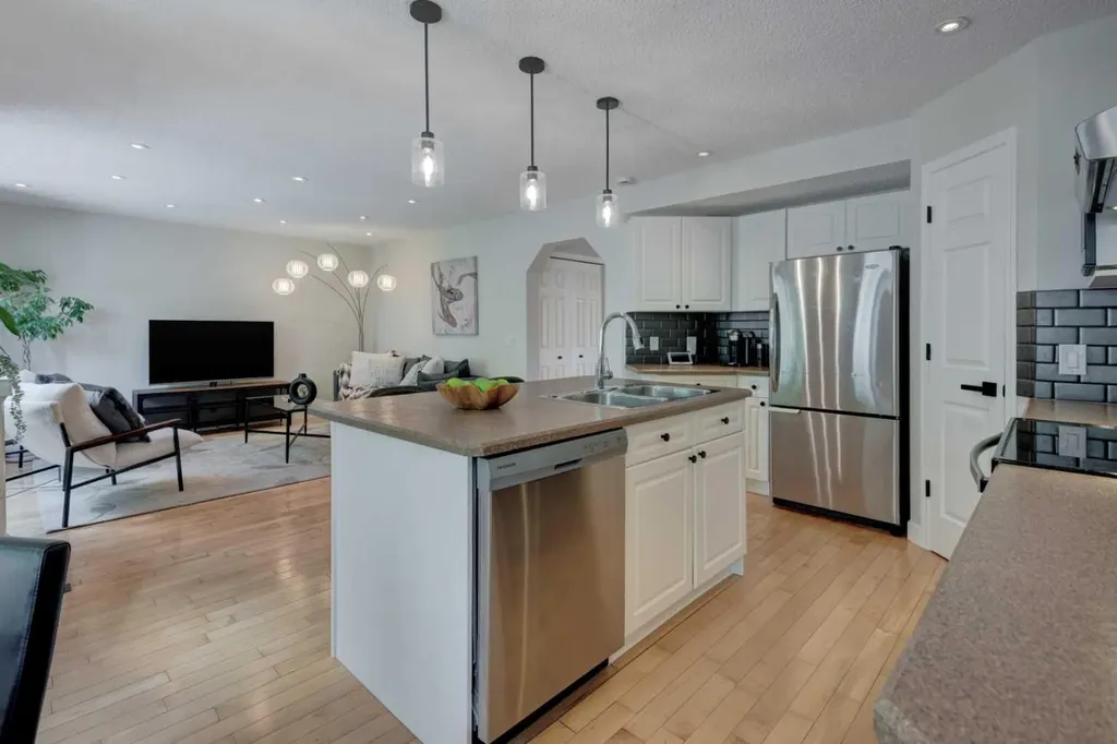 74 Douglasview Circle SE Calgary AB T2Z2P4