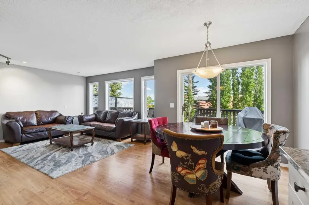 18 Bridlewood Way SW Calgary AB T2Y 3R5