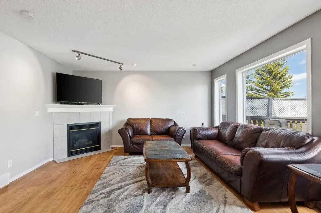 18 Bridlewood Way SW Calgary AB T2Y 3R5
