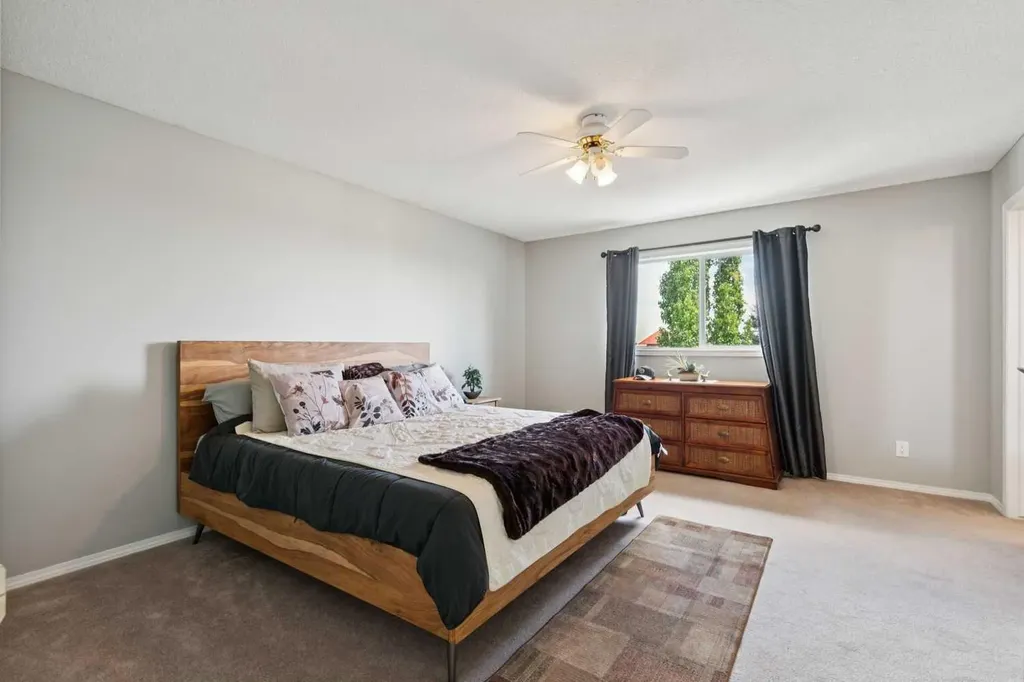 18 Bridlewood Way SW Calgary AB T2Y 3R5