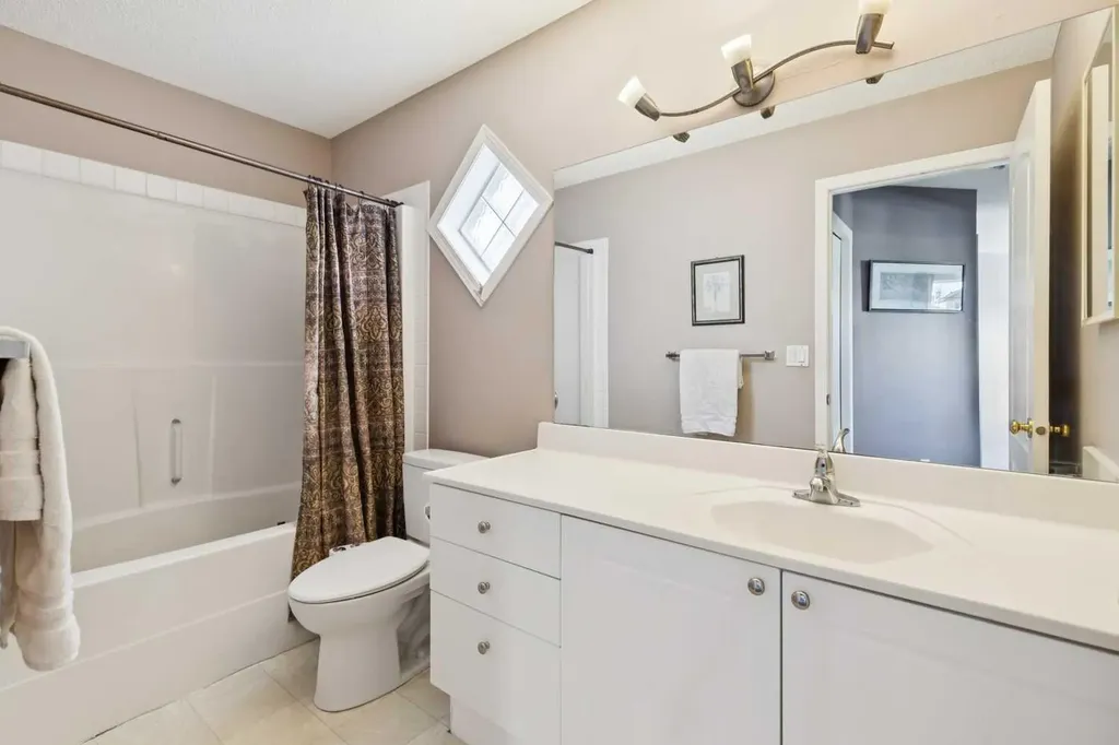 18 Bridlewood Way SW Calgary AB T2Y 3R5