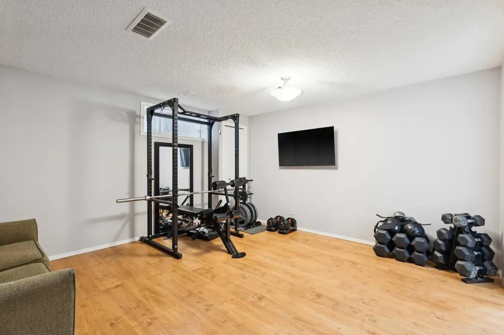 18 Bridlewood Way SW Calgary AB T2Y 3R5