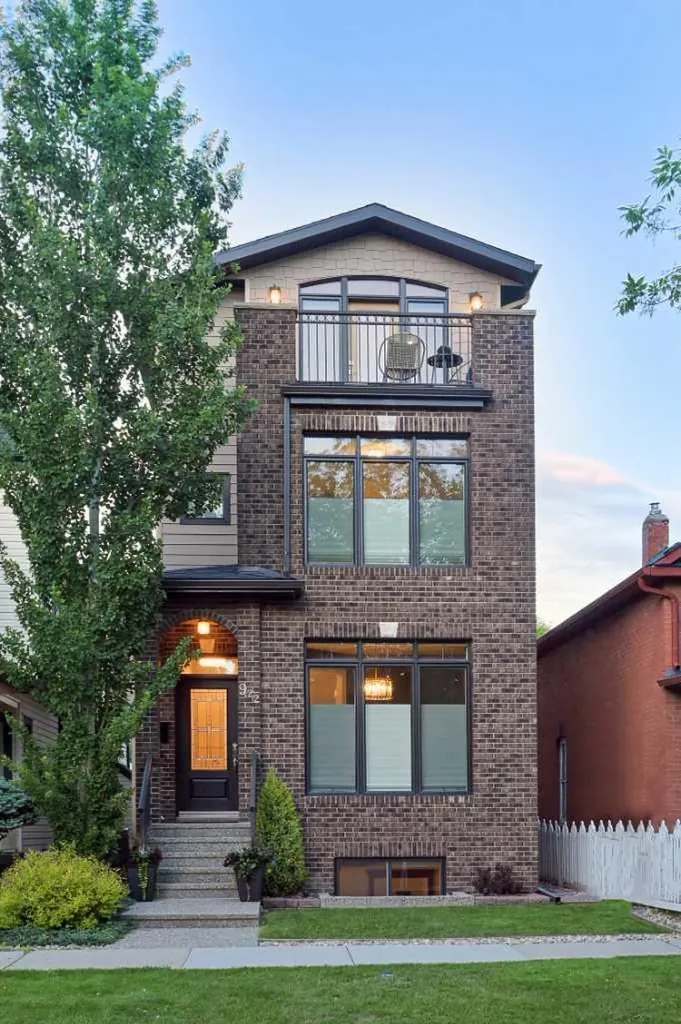 922 5 Street NW Calgary AB T2N 1R2