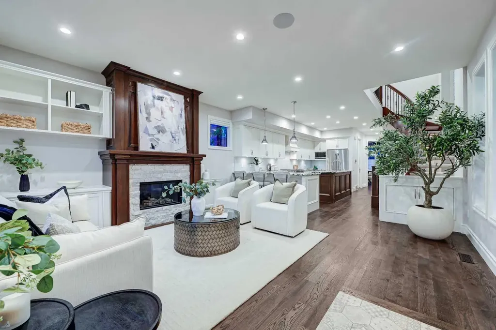 922 5 Street NW Calgary AB T2N 1R2
