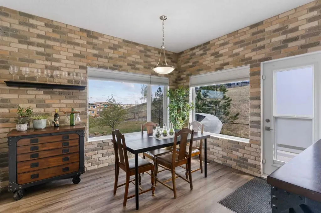 501 River Heights Drive Cochrane AB T4C 2L3