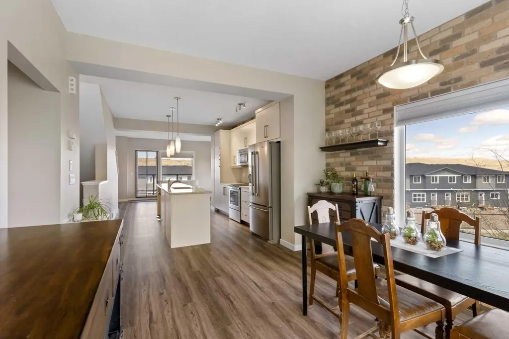 501 River Heights Drive Cochrane AB T4C 2L3