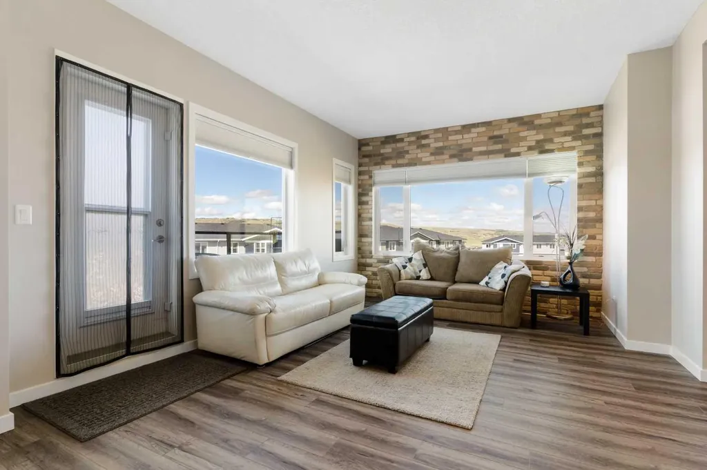 501 River Heights Drive Cochrane AB T4C 2L3