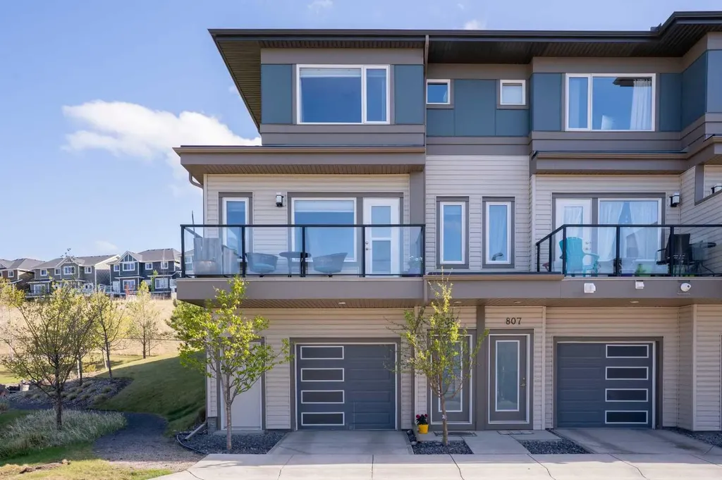 501 River Heights Drive Cochrane AB T4C 2L3