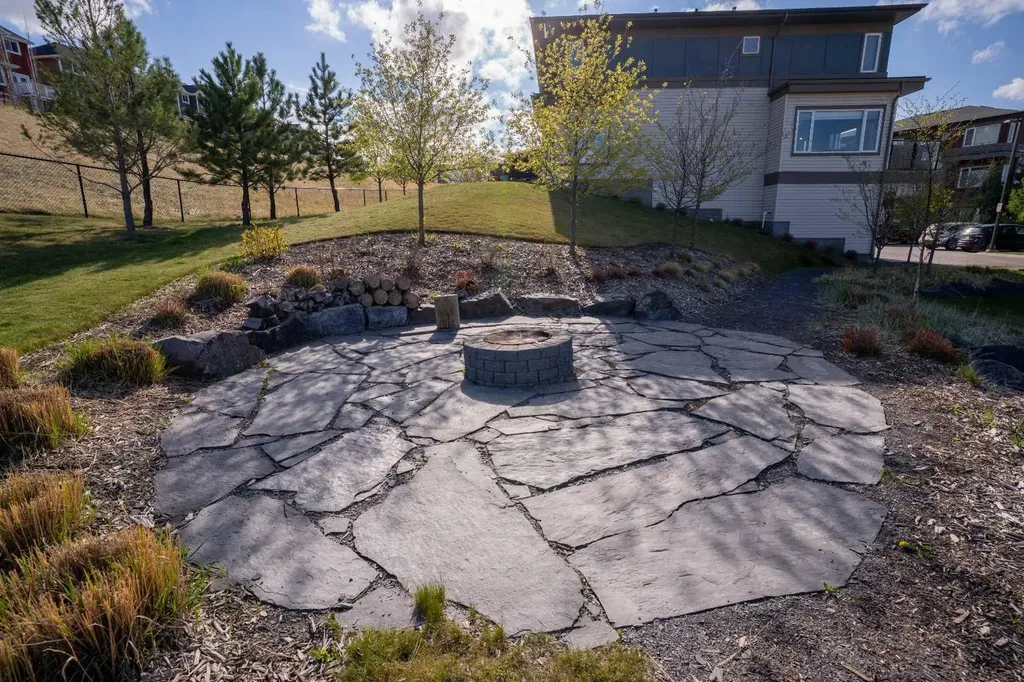 501 River Heights Drive Cochrane AB T4C 2L3