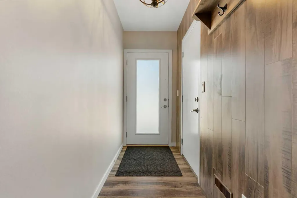 501 River Heights Drive Cochrane AB T4C 2L3