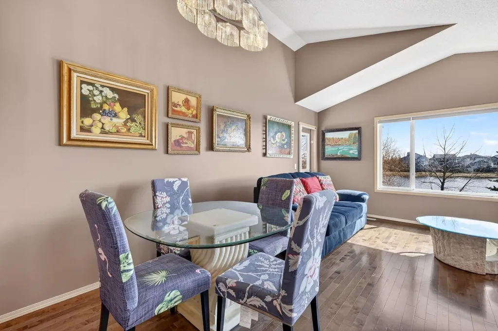 136 West Creek Glen Chestermere AB T1X 1P8
