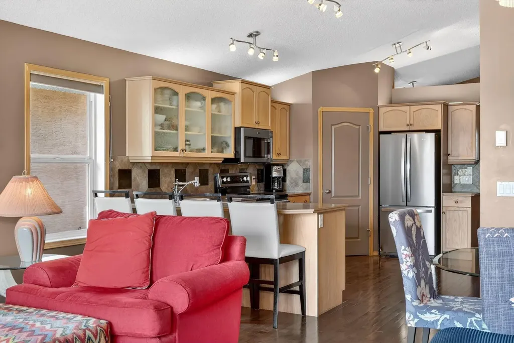 136 West Creek Glen Chestermere AB T1X 1P8